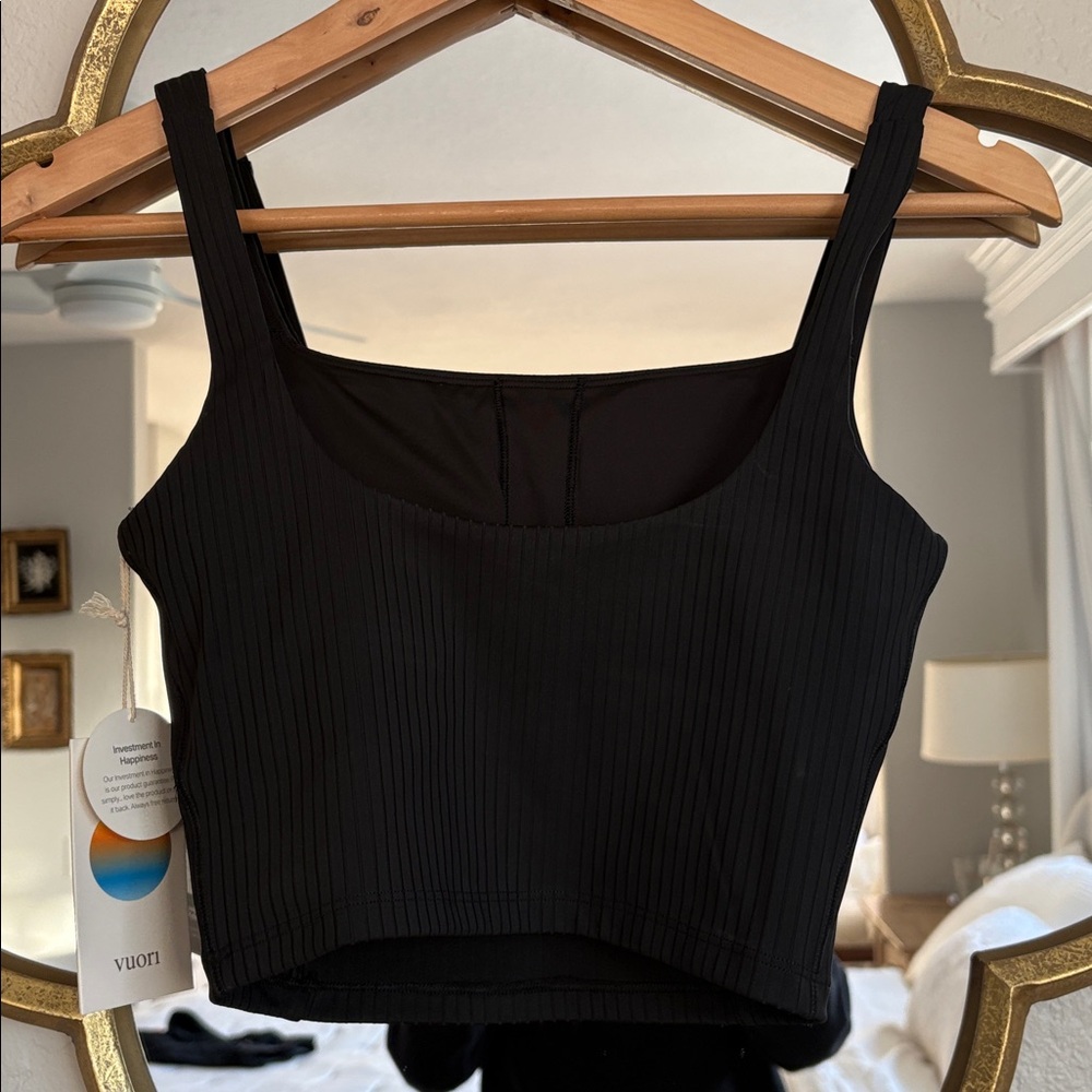 Vuori Inversion Rib Support Tank and Legging set - Picture 7 of 10